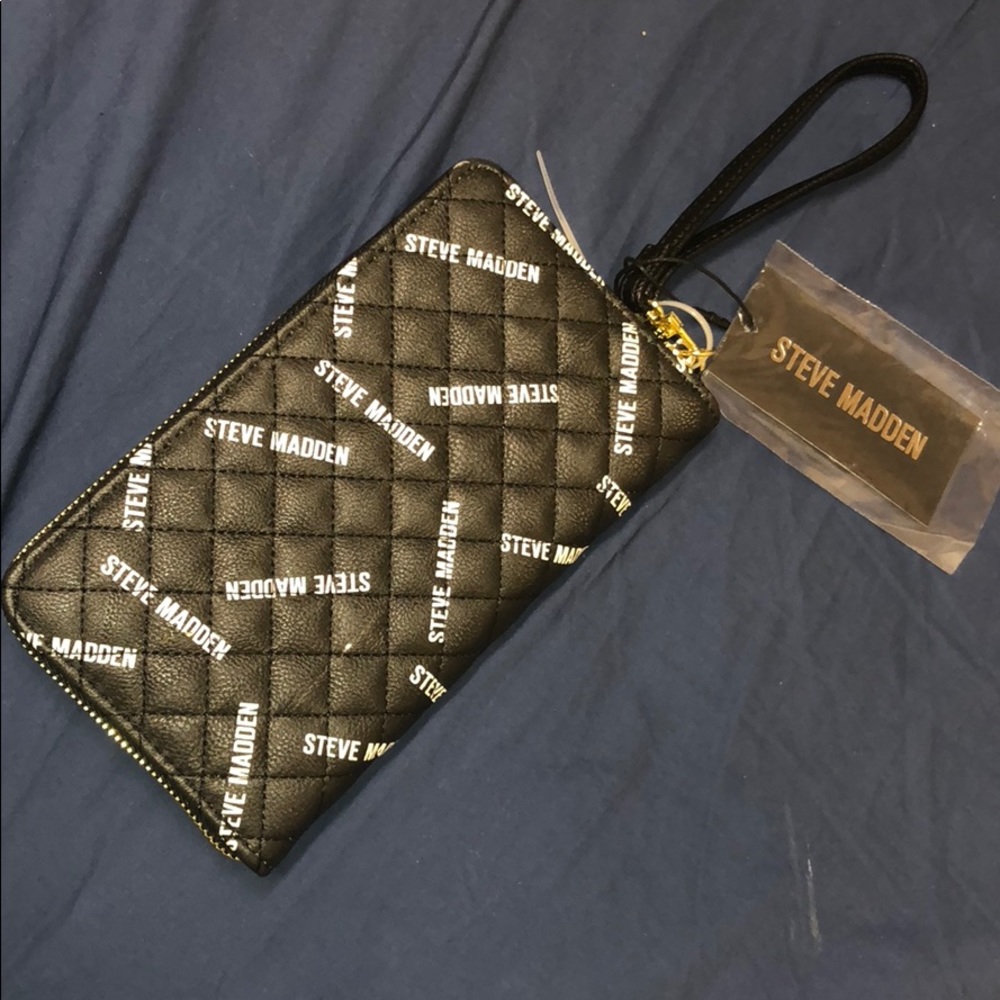 Wristlet - Picture 2 of 3